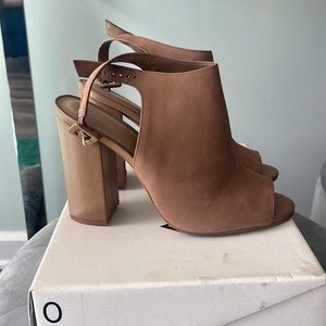 Aldo Peep Toe